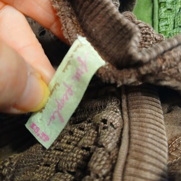 FREE PEOPLE Shell Lace Henley T-shirt Top XS Wine Scoop neck Gold Coast LS - Picture 11 of 11